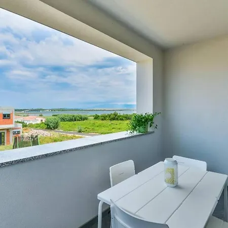 Modern Two Bedroom Apartments - Sk1,2 I 3 - Ae1176 Apartment *