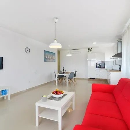 Modern Two Bedroom Apartments - Sk1,2 I 3 - Ae1176 Apartment *