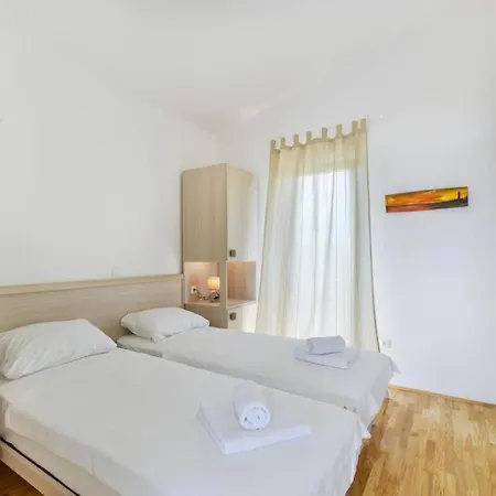 Modern Two Bedroom Apartments - Sk1,2 I 3 - Ae1176 Apartment Privlaka (Zadar)