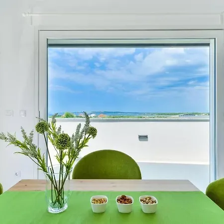 Modern Two Bedroom Apartments - Sk1,2 I 3 - Ae1176